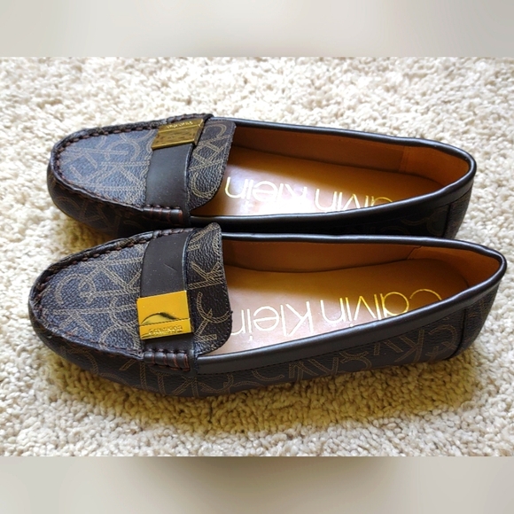 Brand New Calvin Klein Flats - Picture 1 of 5